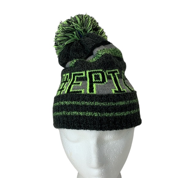 The Children’s Place Winter Knit Beanie Pompom Hat #EPIC Size S/M (4-7) - Picture 1 of 5